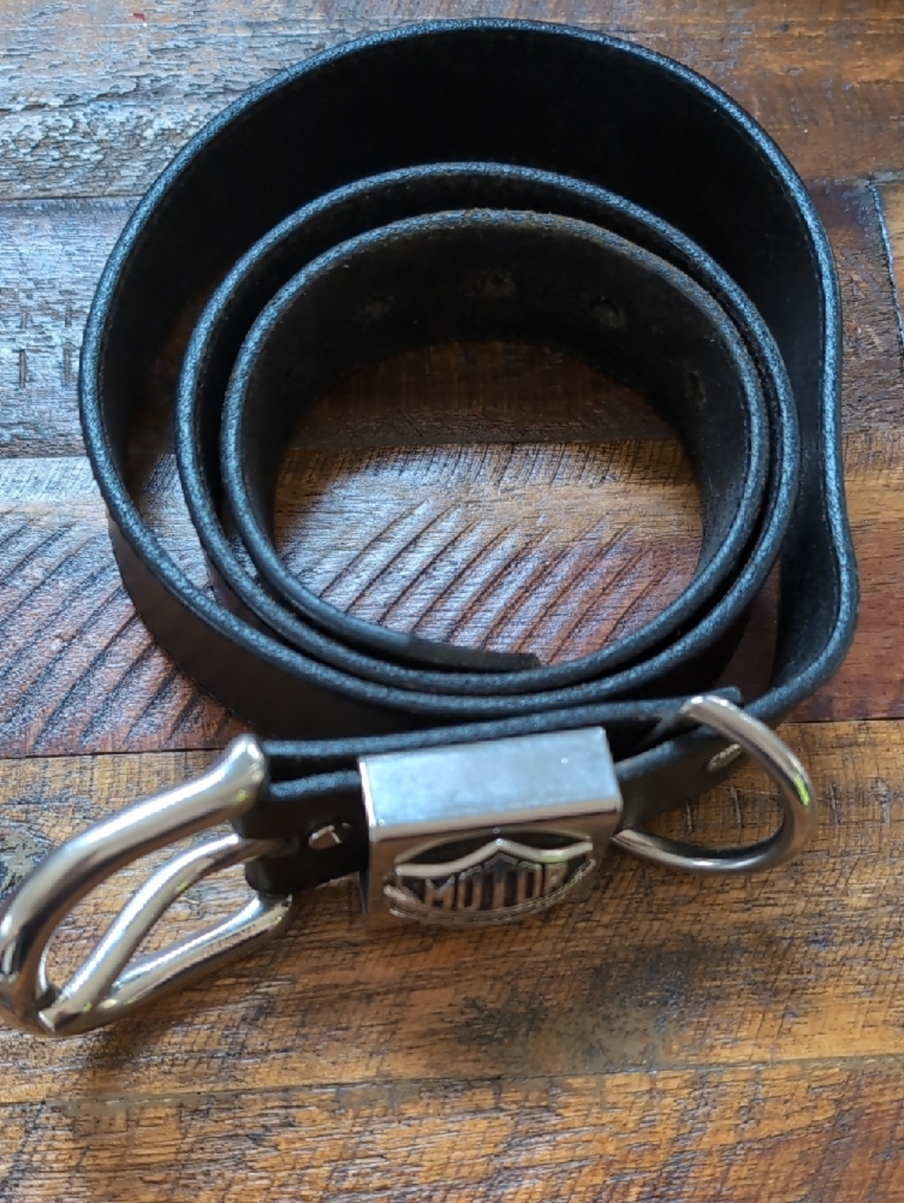Harley-Davidson Black Leather Belt with Silver Chrome Logo Buckle - Picture 3 of 13